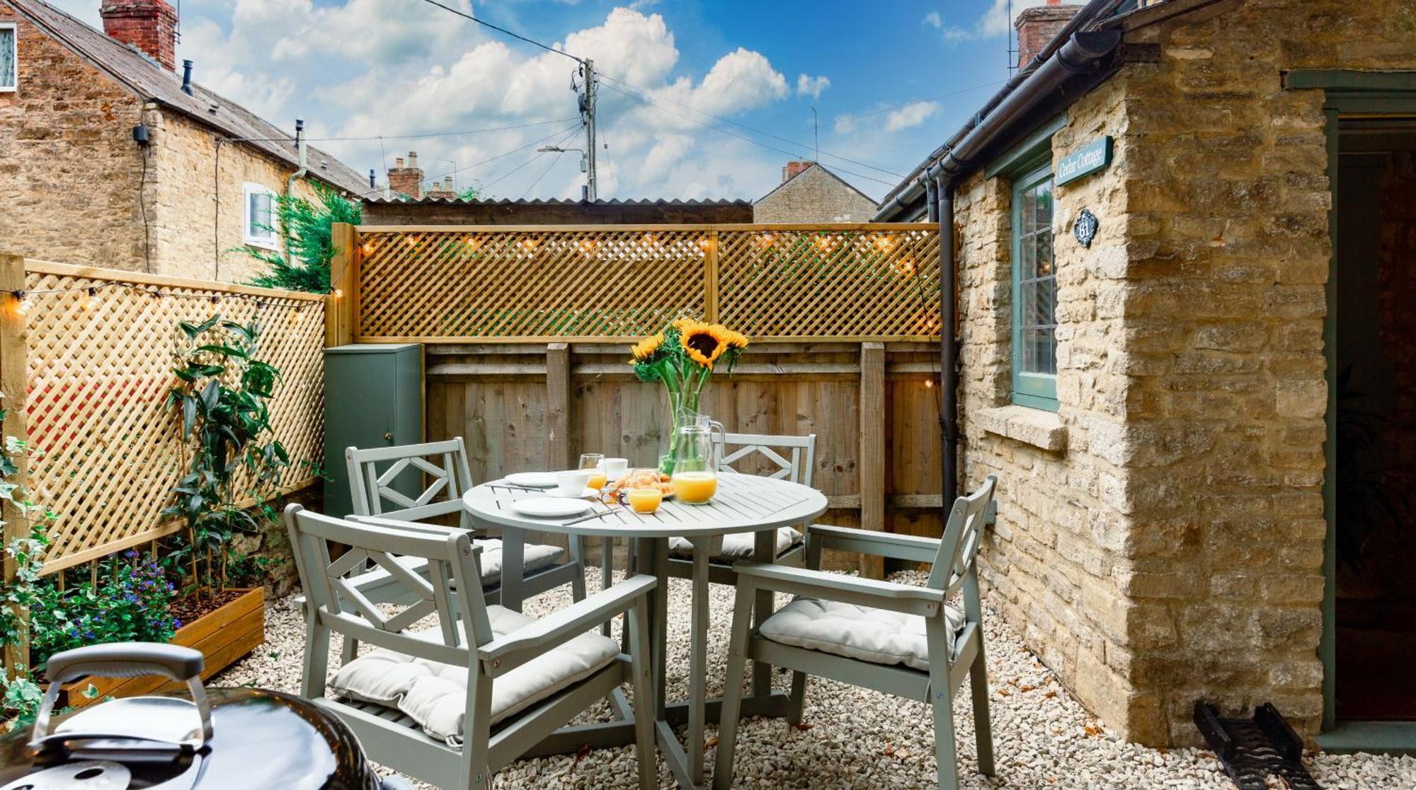 Cedar Holiday home Chipping Norton